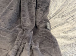 tranquil-grey-calming-blanket