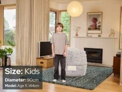 Size comparison - 11 year old boy 144cm tall - Kids 90cm KloudSac